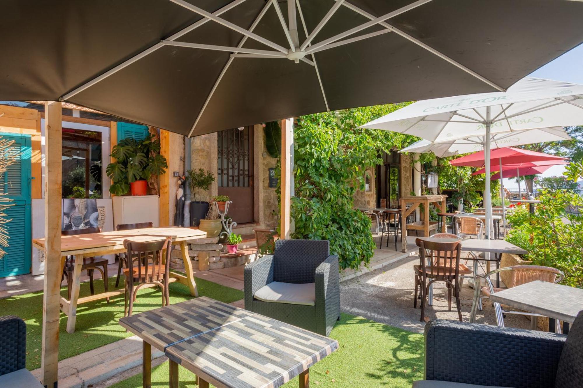 Logis Hotel Beausejour Berre-les-Alpes Exterior photo