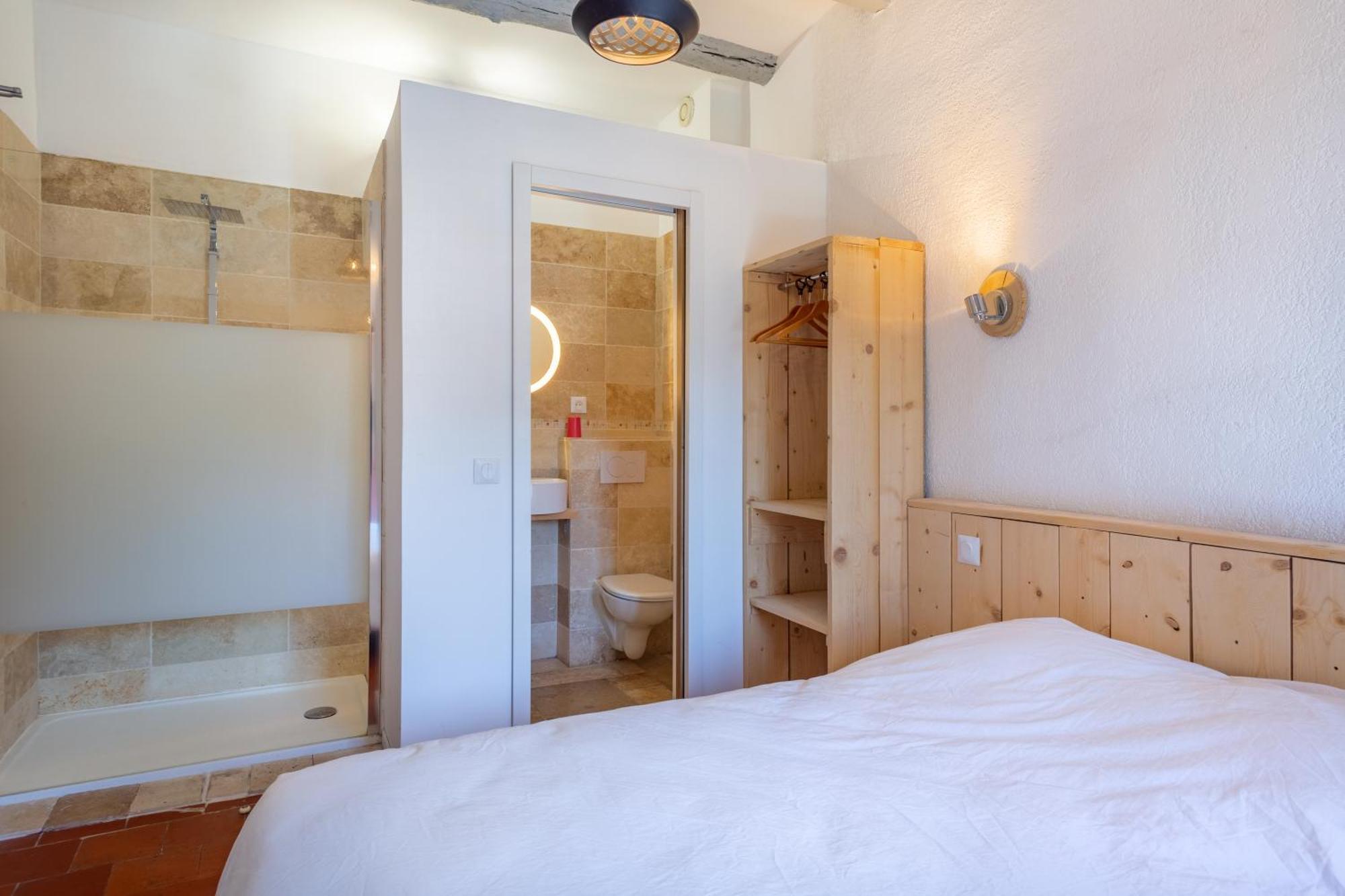 Logis Hotel Beausejour Berre-les-Alpes Exterior photo